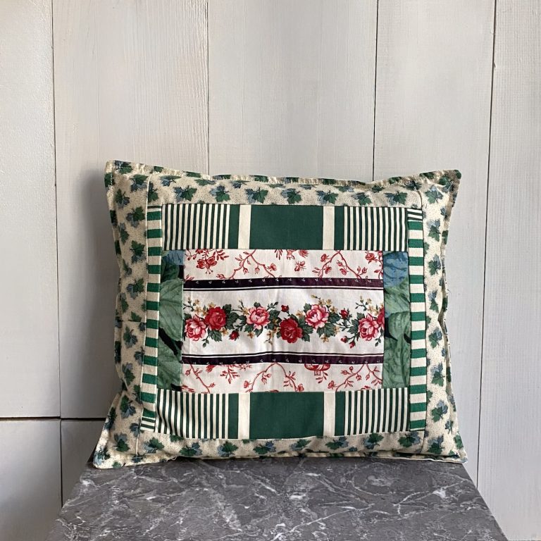Cuscino patchwork verde