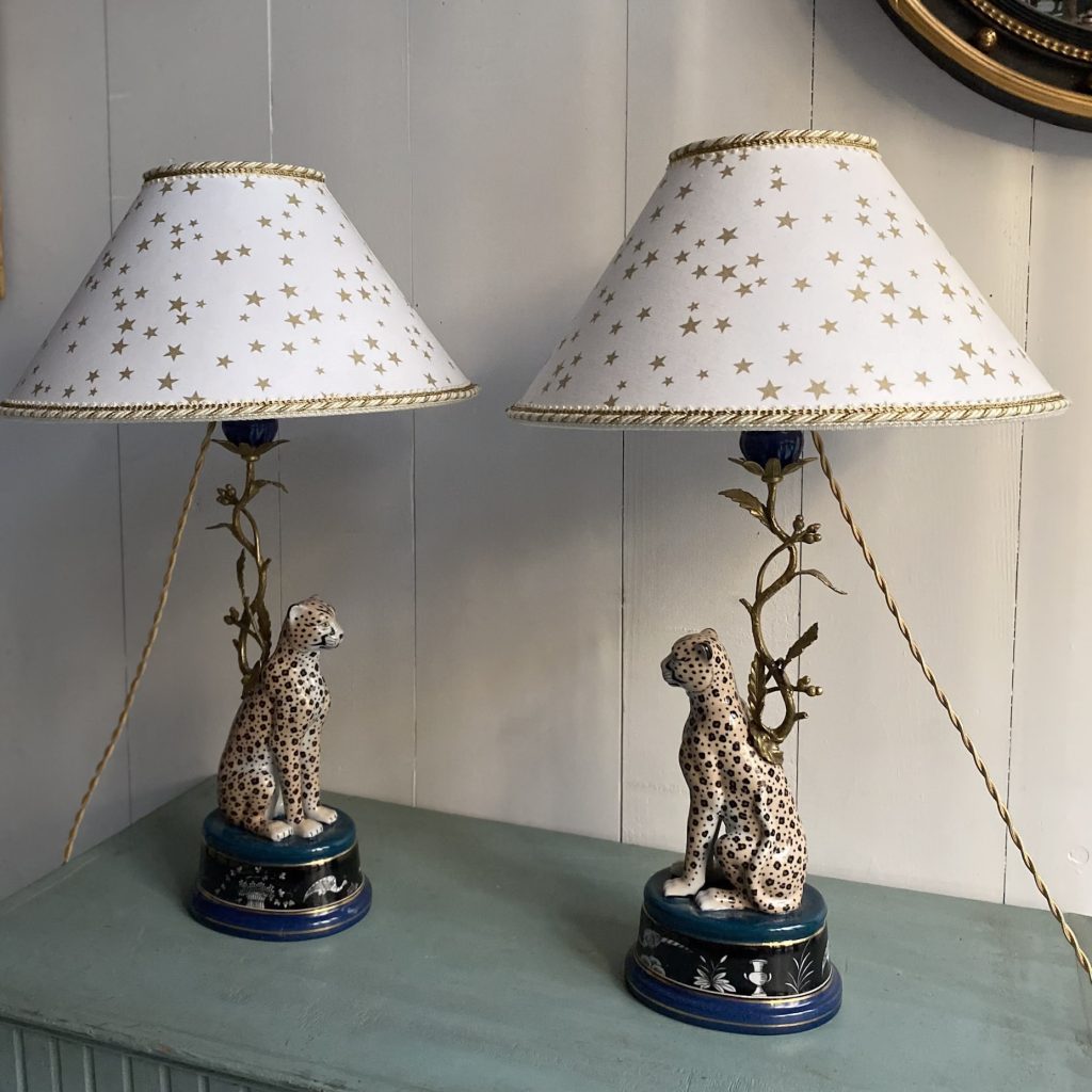 Coppia di lampade a ghepardi