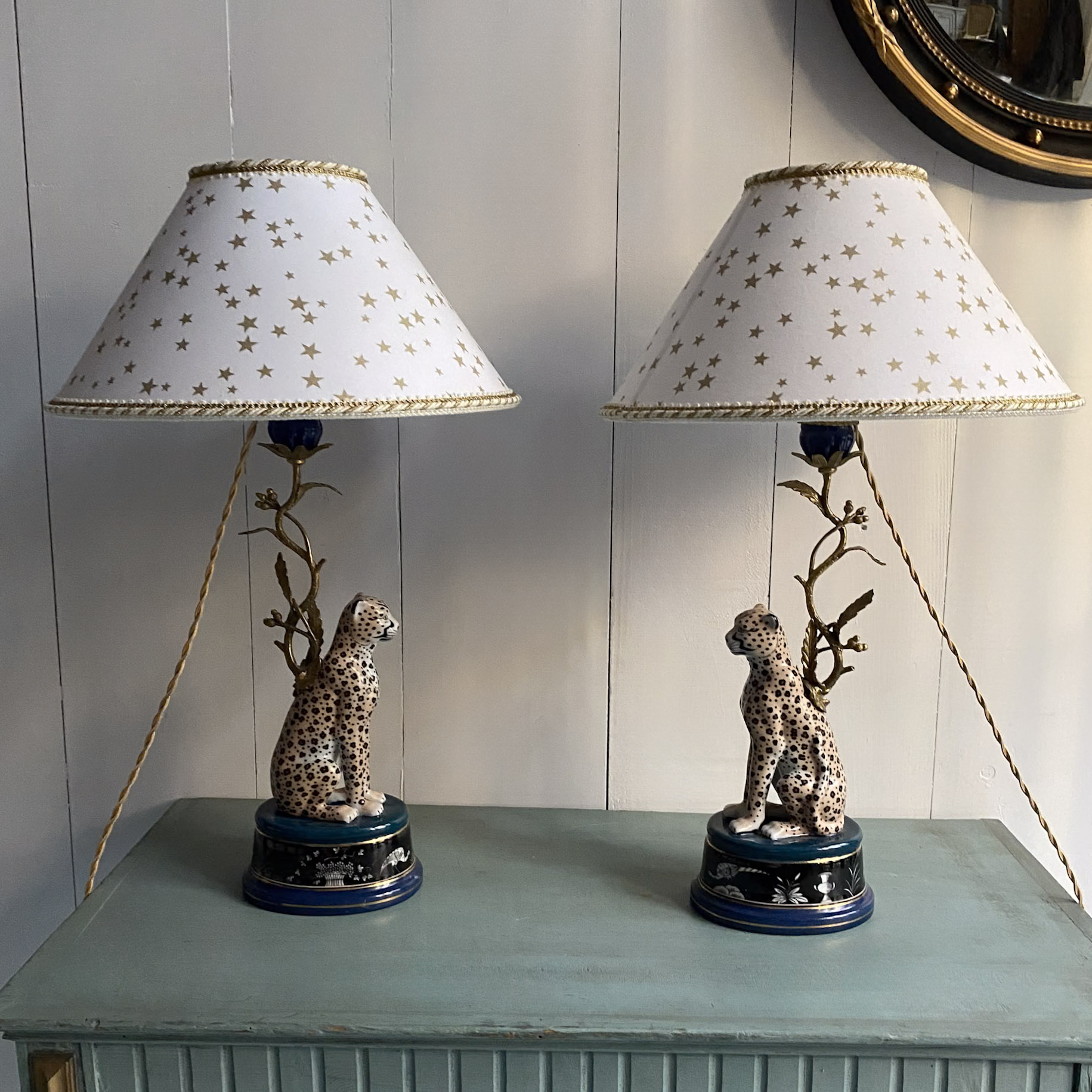 Coppia di lampade a ghepardi