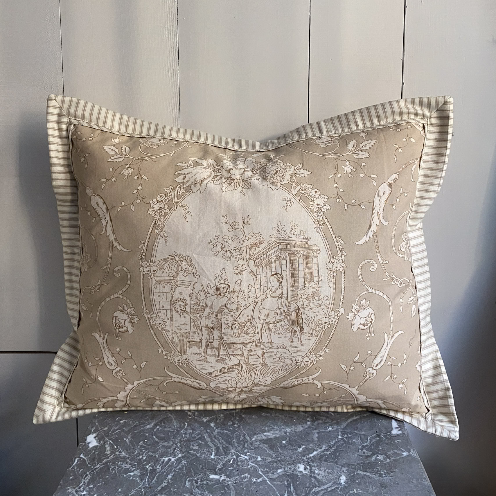 Coppia di cuscini beige