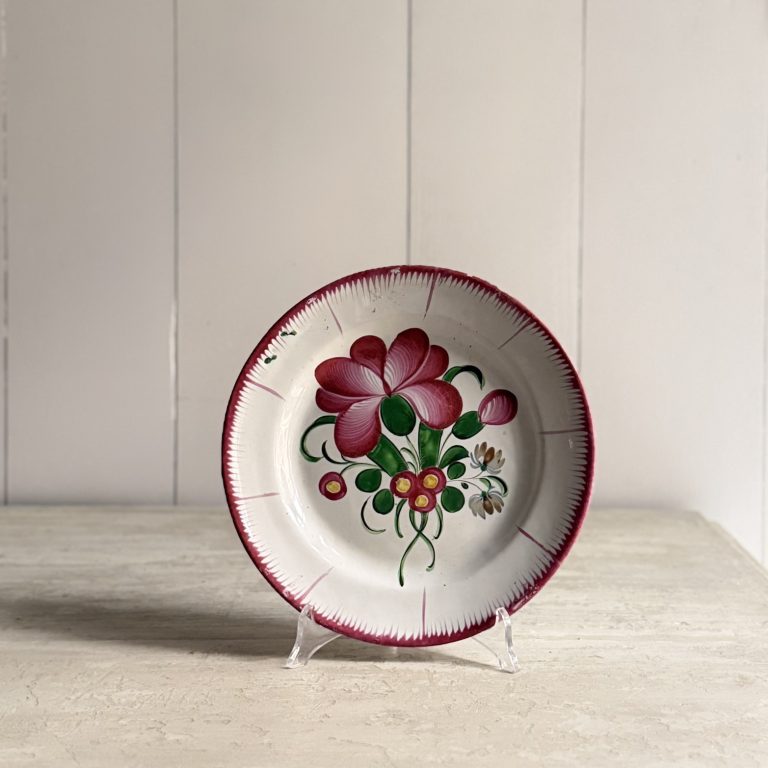 Piatto con fiore