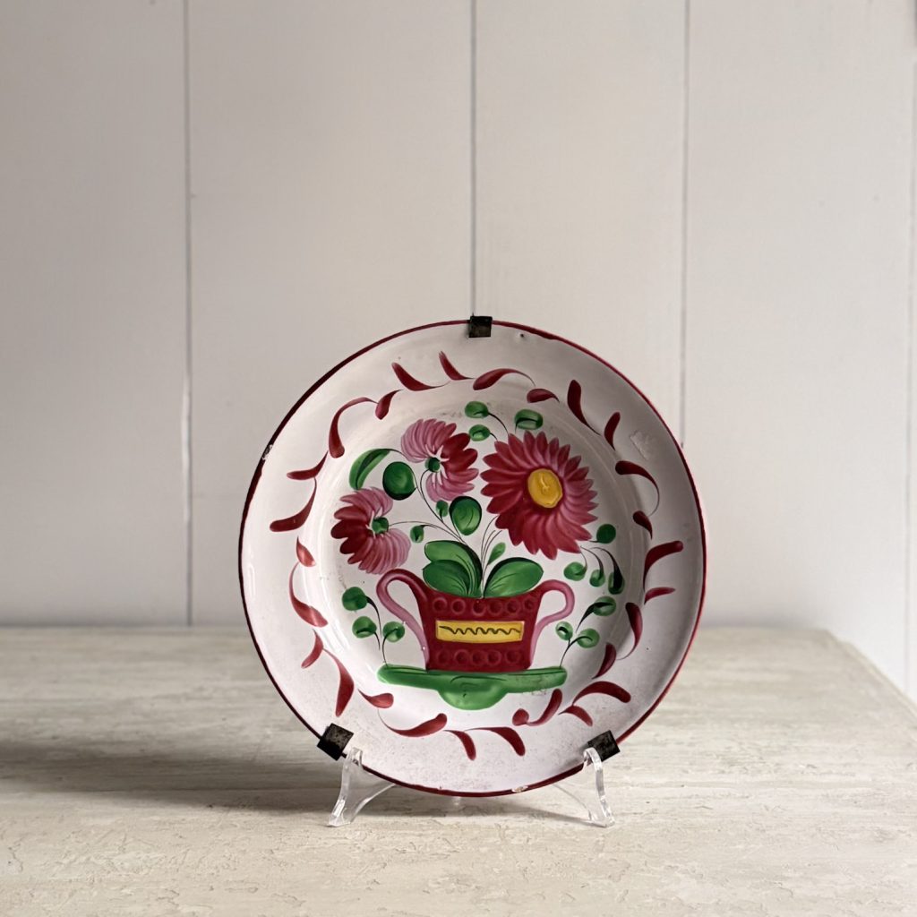 Piatto floreale folk