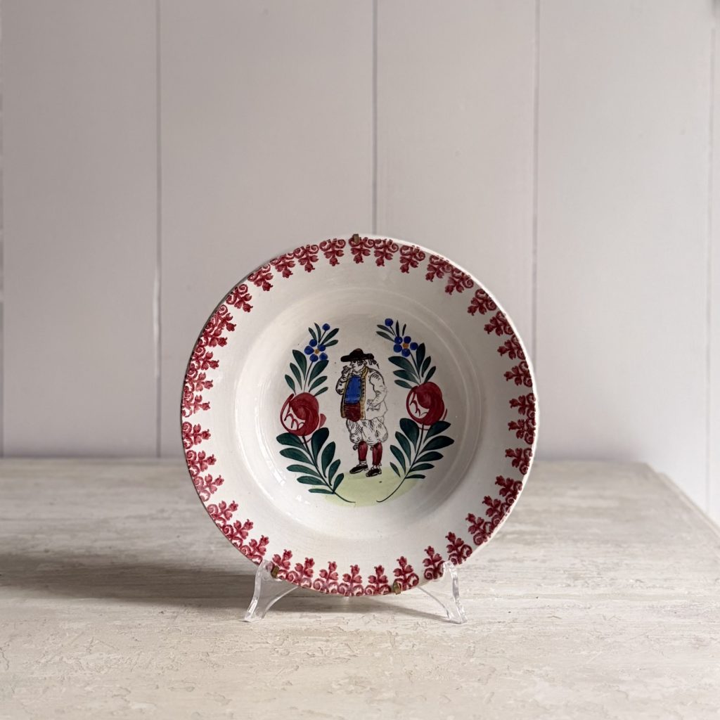 Coppia di piatti folk