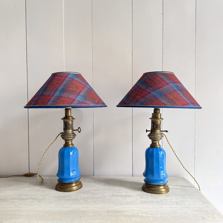 Coppia di lampade opaline
