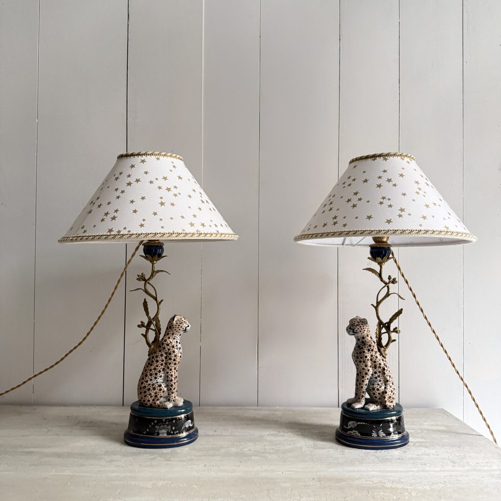 Coppia di lampade a ghepardi