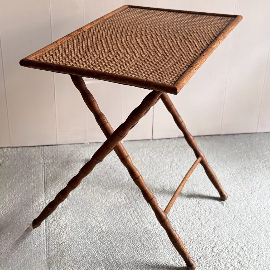 Tavolino in vimini