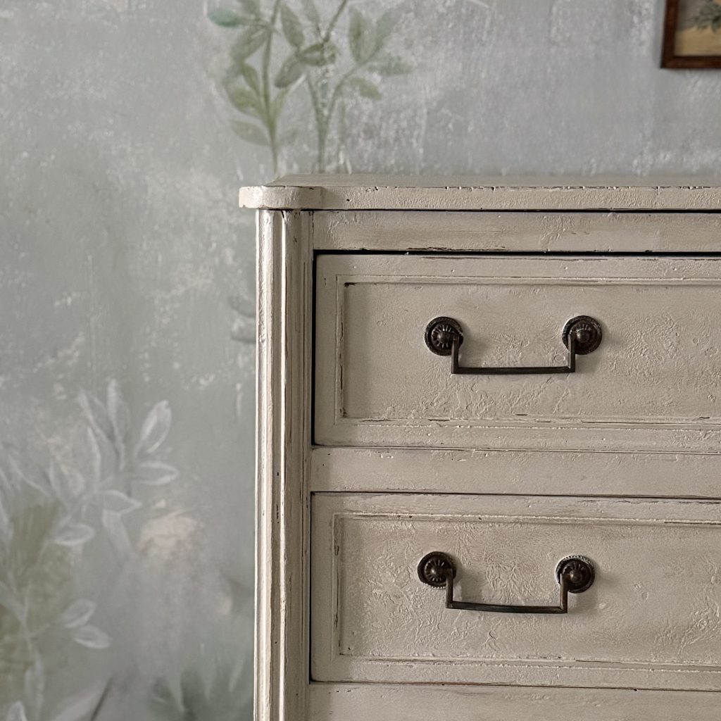 Cassettone Luigi XVI