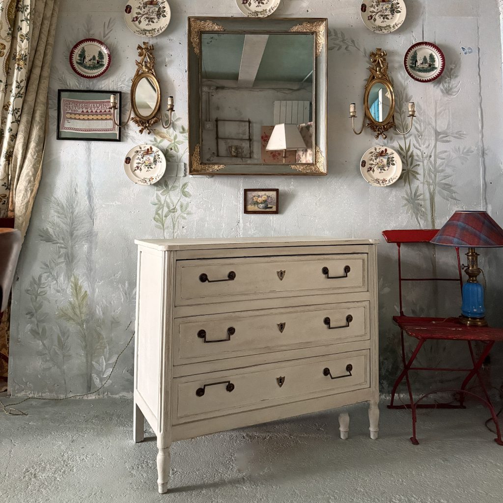 Cassettone Luigi XVI