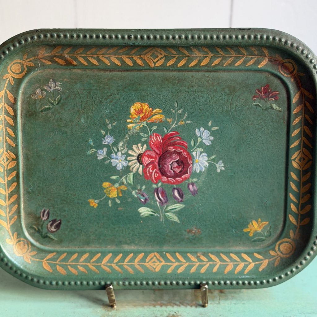 Vassoio con fiorellini