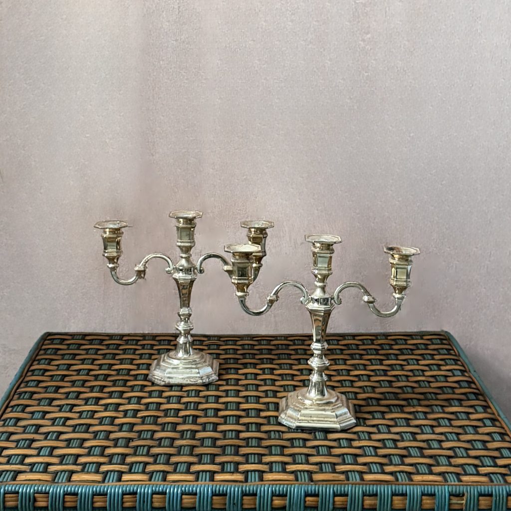Coppia di candelieri