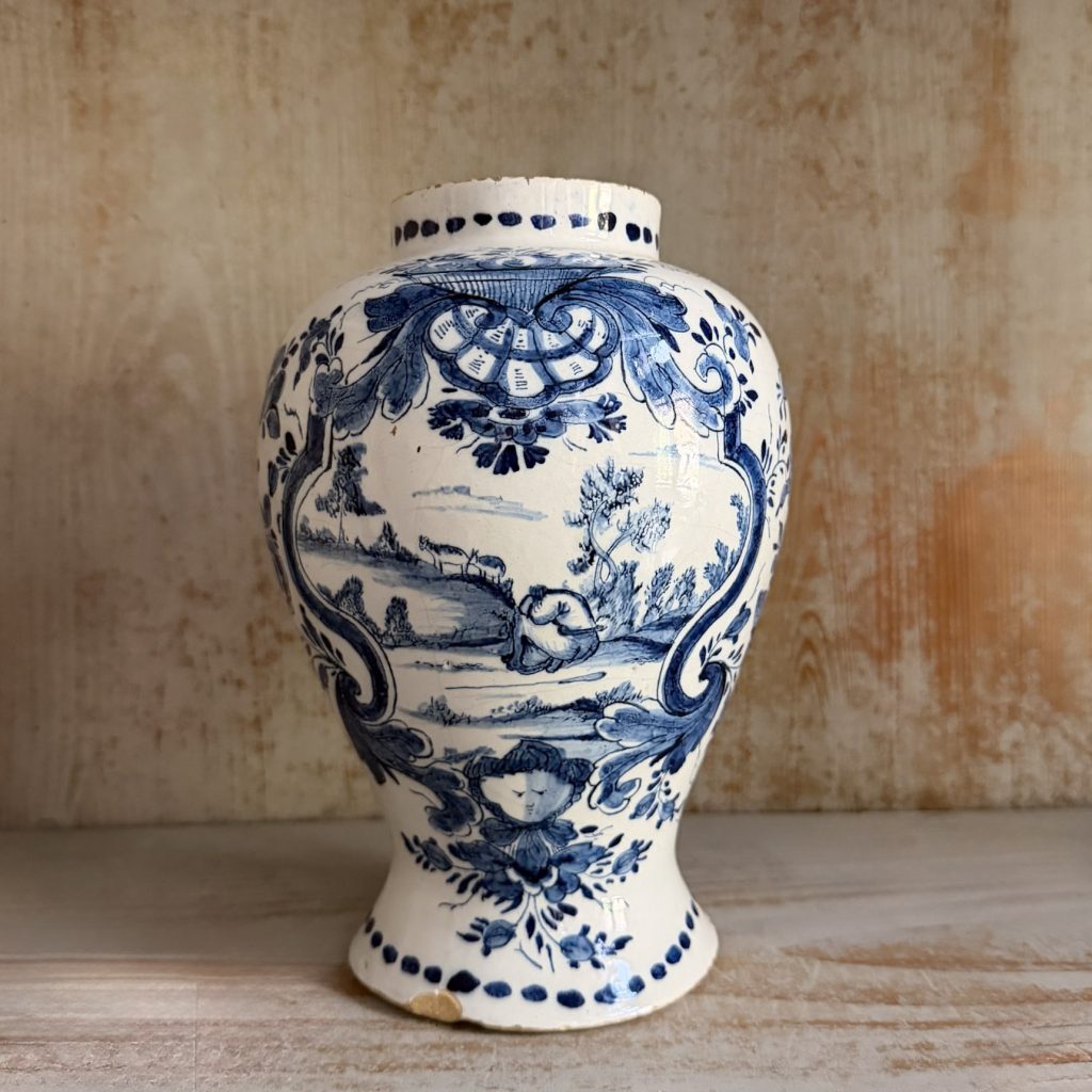 Vaso di Delft tondo