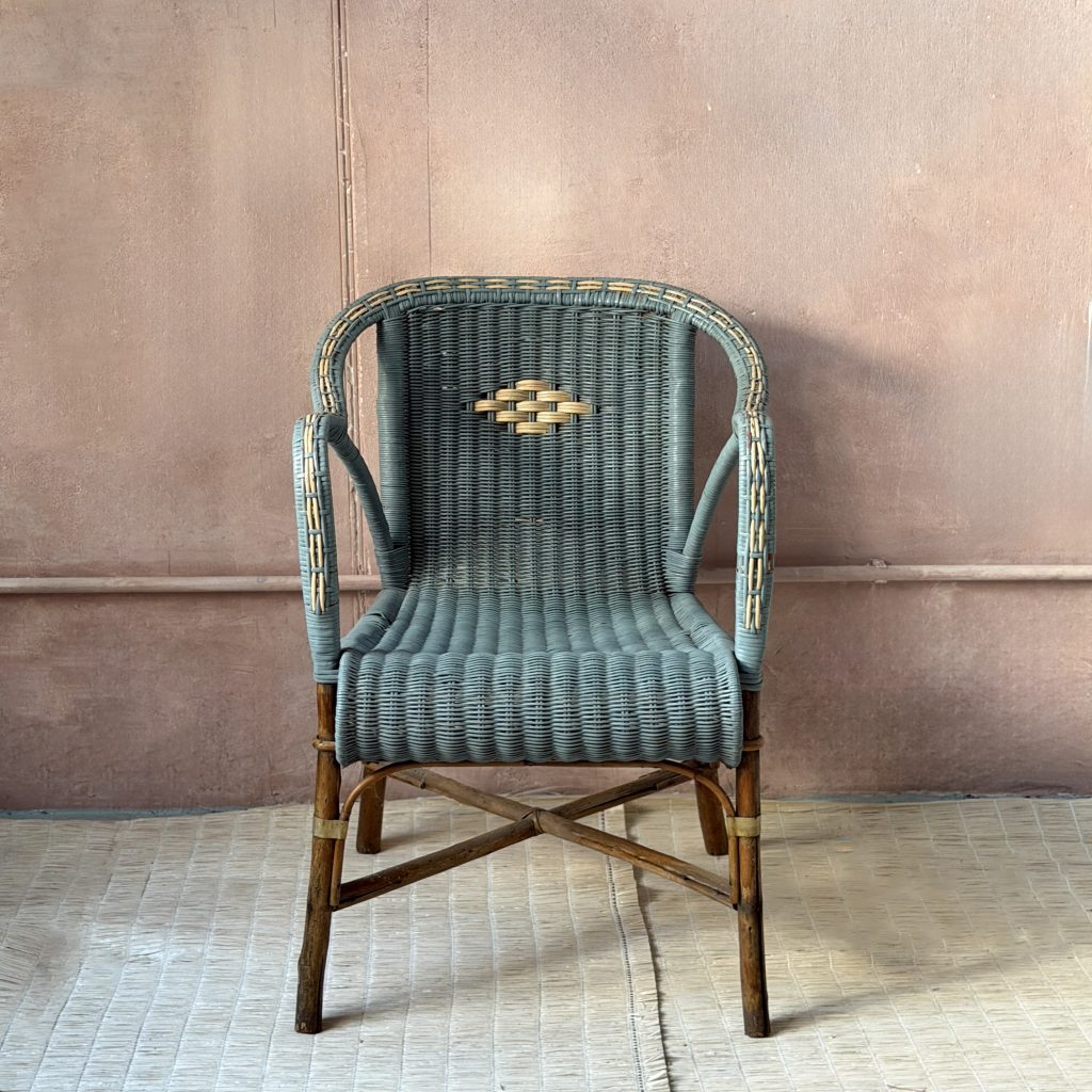 Poltroncina azzurra